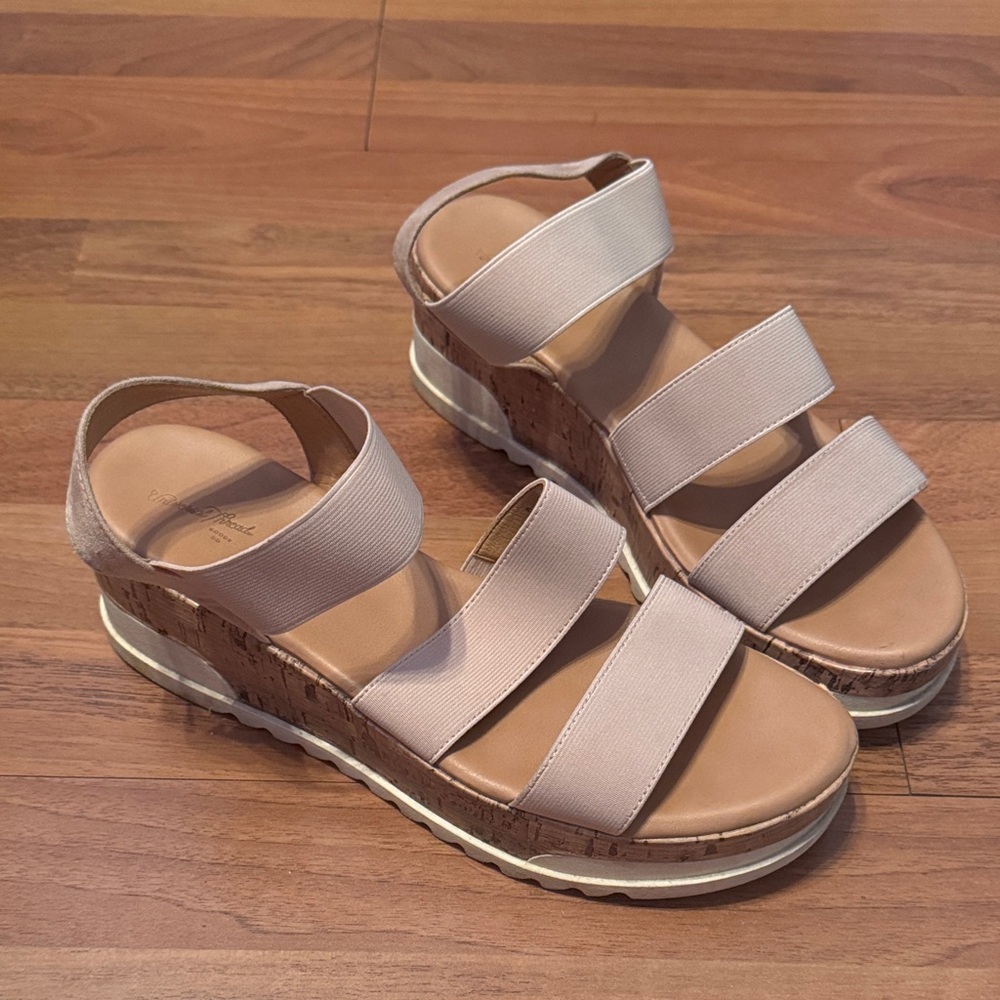 Universal Thread Cream Wedge Sandals